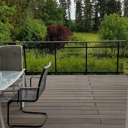 Villa Charming Family House With Garden Near Prague Zelivec