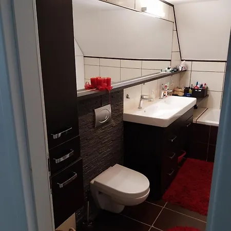 וילה Charming Family House With Garden Near Prague